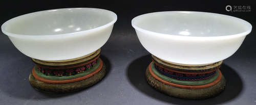 PAIR OF HETIAN JADE BOWL