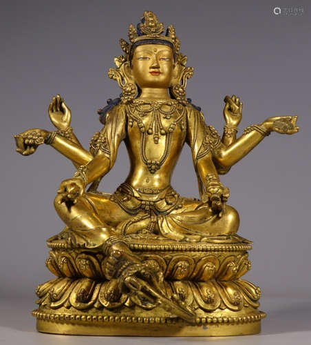 A GILT BRONZE GUANYIN BUDDHA STATUE