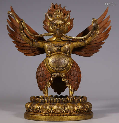 A GILT BRONZE BUDDHA STATUE