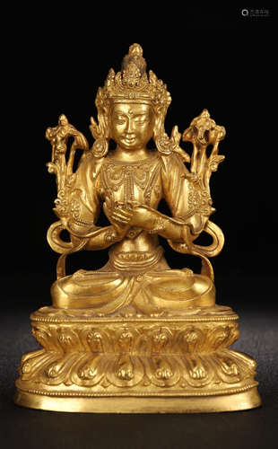 A TIBETAN GILT BRONZE CARVED GUANYIN BUDDHA