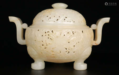 A HETIAN JADE CENSER HOLLOW CARVED WITH FLOWER PATTERN