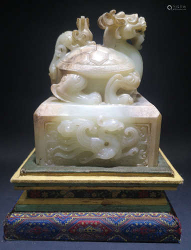 A HETIAN JADE SEAL SHAPED WITH BEAST