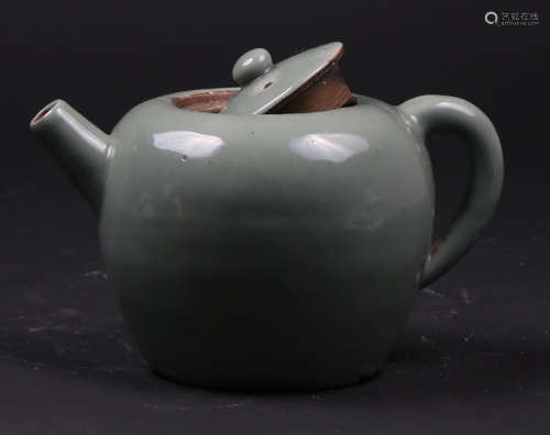 龙泉青瓷茶壶