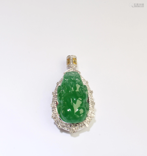 A Jadeite Jade Pendant with Certificate
