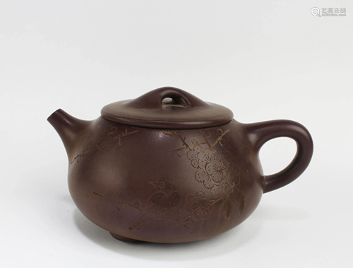 A Chinese Zisha Teapot