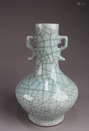 Chinese Geyao Vase