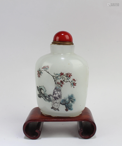 Chinese Peking Glass Snuff Bottle