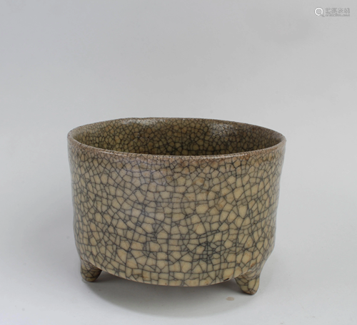 Chinese Round Geyao Tripod Censer