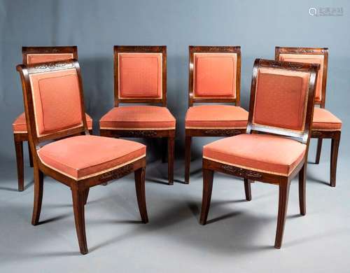 SUITE OF SIX CHAIRS. \nIn mahogany and mahogany ven…