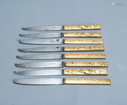 Set of eight knives with \n\