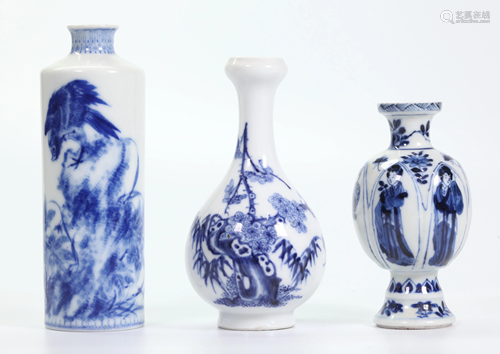 3 Chinese Blue White Porcelain Display Vases