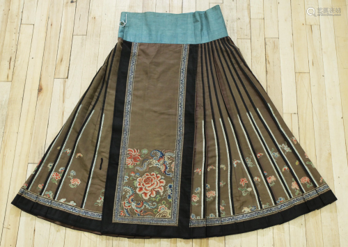 Chinese 19 C Embroidered Pleated Butterfly Skirt