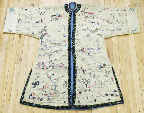 Antique Chinese Silk Embroidered White Fabric Coat