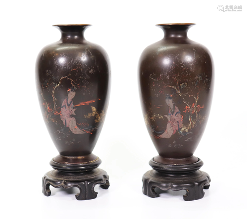 Opposing Pair Chinese Fujian Lacquer Vases