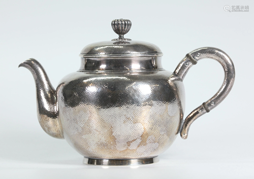 Japanese Hammered Silver Teapot & Cover; 436G