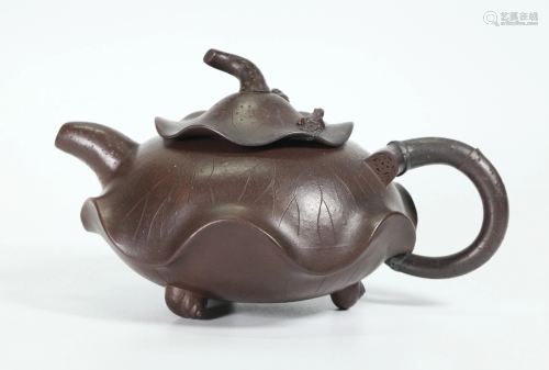Rong Xiang; Chinese Yixing Lotus Leaf Teapot