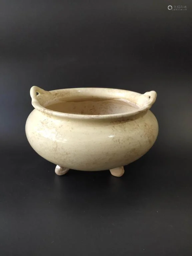 A Cizhou Kiln White Glaze Porcelain Incense Burner