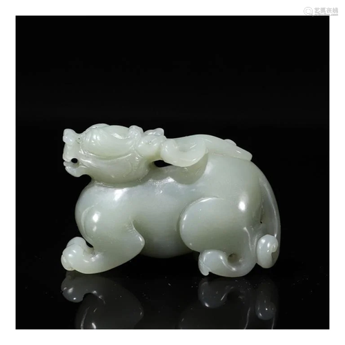 A Hetian Jade Pixiu Ornament