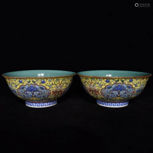 FamilleRose TwiningFlowers Pattern Porcelain Bowls