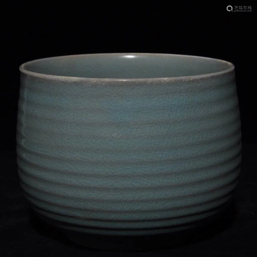 A Ru Kiln Xuan Pattern Porcelain Utensil