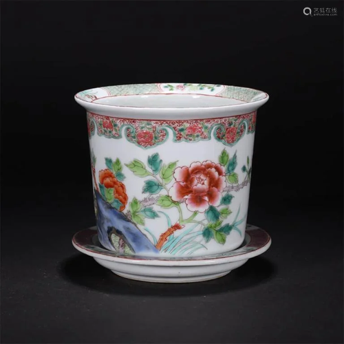 A Famille Rose Floral Porcelain Flowerpot