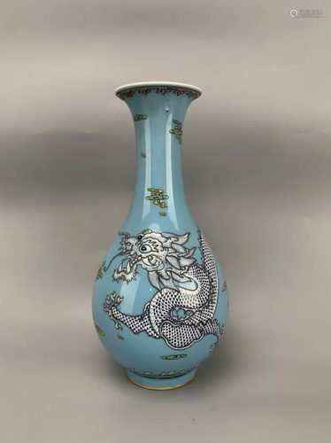 Famille Rose Dragon Pattern Porcelain Flower Vase