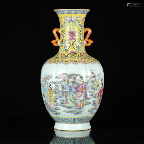 Chinese Famille Rose Porcelain Vase