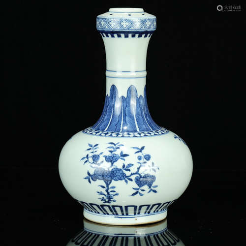 Chinese Blue White Porcelain Vase