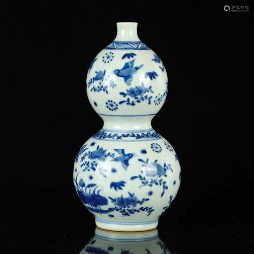 Chinese Blue White Gourd Porcelain Vase