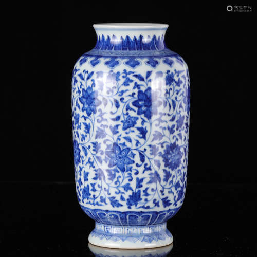 Chinese Blue White Foliage Porcelain Vase