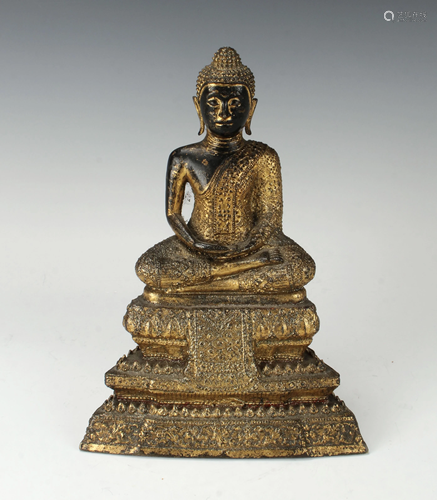 ANTIQUE CHINESE BLACK & GOLD SEATED BUDDHA