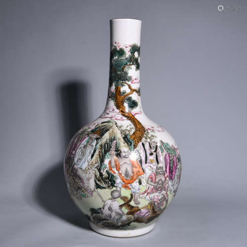 A POWDER ENAMEL FLOWER BOTTLE PAINTED WITH CHARACTERS