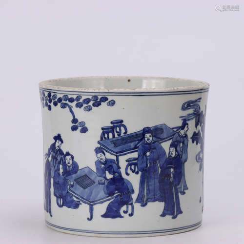 A BLUE AND WHITE PEN CONTAINER  PAINTED WITH CHARACTERS