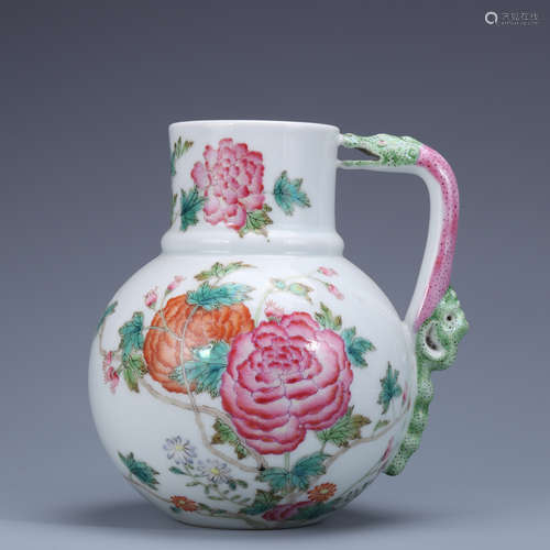 A POWDER ENAMEL POT WITH FLOWER PATTERNS