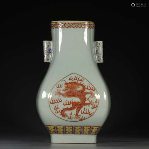A Guanxu-Nianzhi Mark Famille Rose Dragon Ear Vase