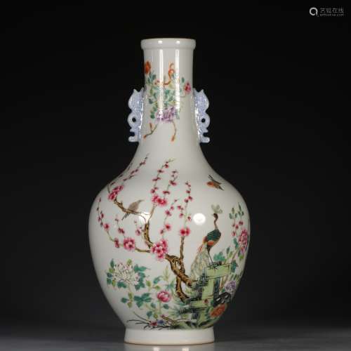 A Qianlong-Nianzhi Mark Floral&Bird Ear Vase