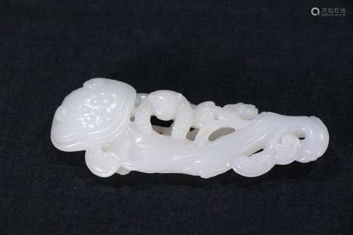 A Hetian Jade Ornament