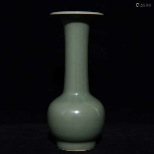 A Porcelain Longquan Kiln Flask