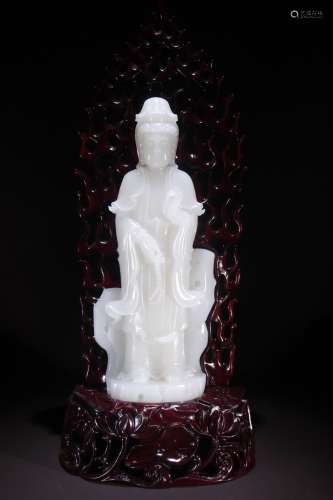 A Hetian Jade Guanyin Statue