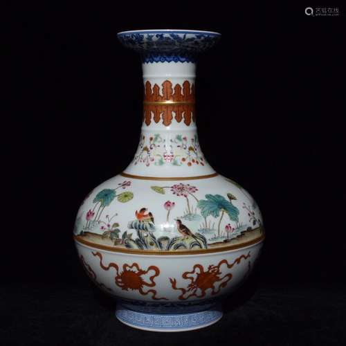 A Porcelain Famille Rose Gilt Floral&Bird Vase