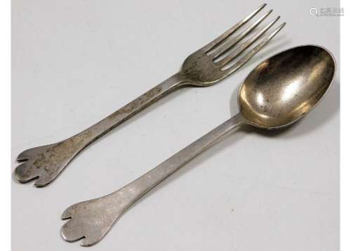 A Sheffield silver 1980 trefid spoon & fork Christ
