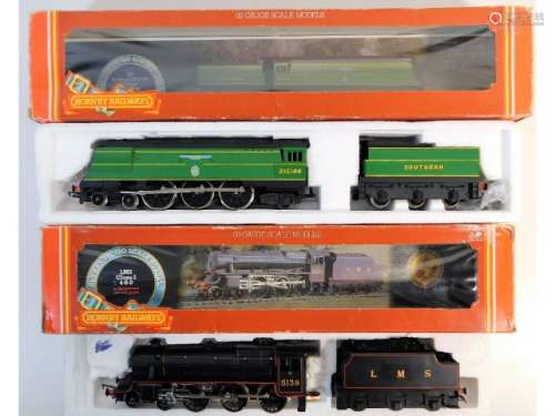 Two boxed 00 gauge Hornby model trains: R374 SR Ba