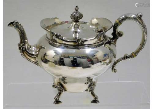 A 1903 Edwardian London silver footed teapot by Go