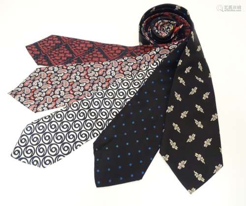 5 silk ties in various colours and designs. Includes ties from Herbert Johnson, Richel de Luxe and