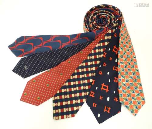 6 silk ties in navy and reds by Austin Reed, Tittorio, Pink and John Harmer (6) Please Note - we