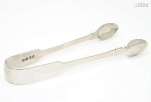 Geo IV silver fiddle pattern sugar tongs. Hallmarked London 1824 maker WS (possibly William