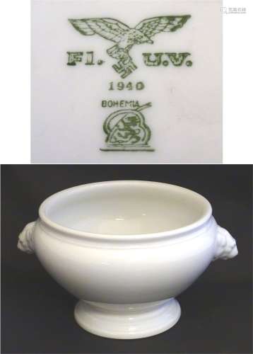 Militaria, WWII/Second World War/WW2 : a large white porcelain soup tureen, the base marked with