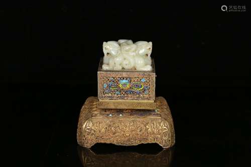 A Gilt Bronze Dragon Seal Embed Hetian Jade With Base