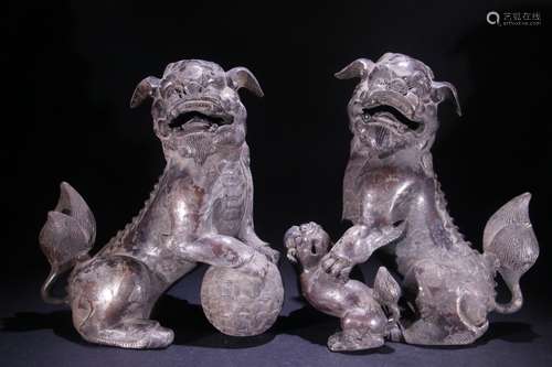 Pair Of Bronze Lion Ornament