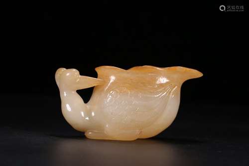 A Hetian Jade Phoenix Vessel